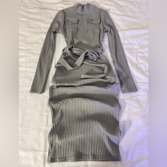 Dresses & Skirts - Gray Long Sleeve Ribbed Knit Belted Bodycon Dress Size S